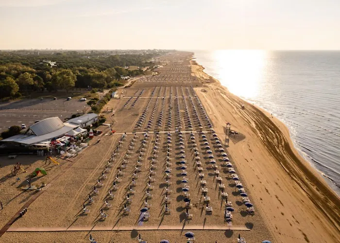 Villa Elegant Near The Beach-beahost *