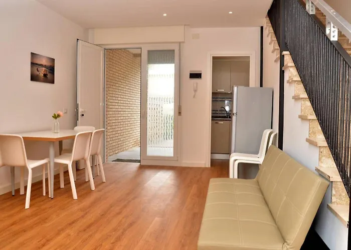 Elegant Near The Beach-beahost Villa