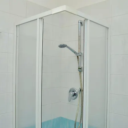 Villa Elegant Near The - Beahost *