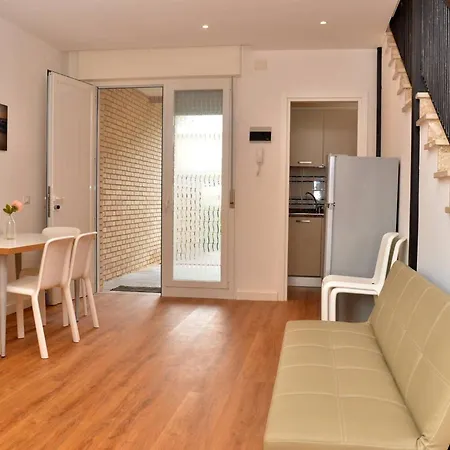 Elegant Near The Beach-beahost Villa