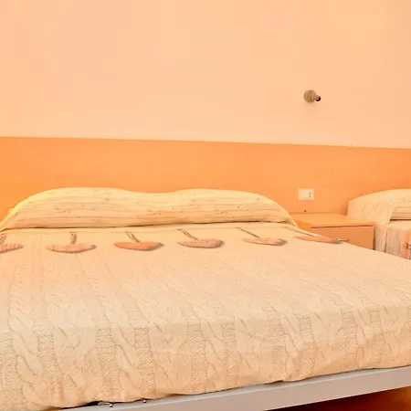 Elegant Near The Beach-beahost Villa
