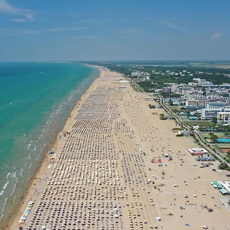 Vila Elegant Near The Beach-beahost Bibione