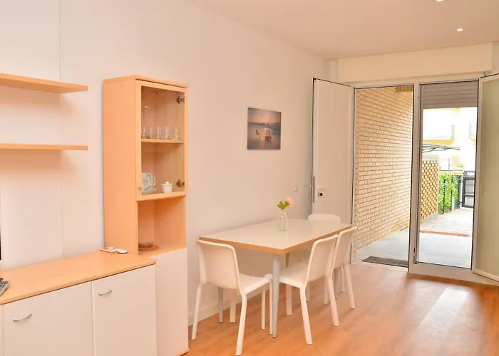 Villa Elegant Near The Beach-beahost *