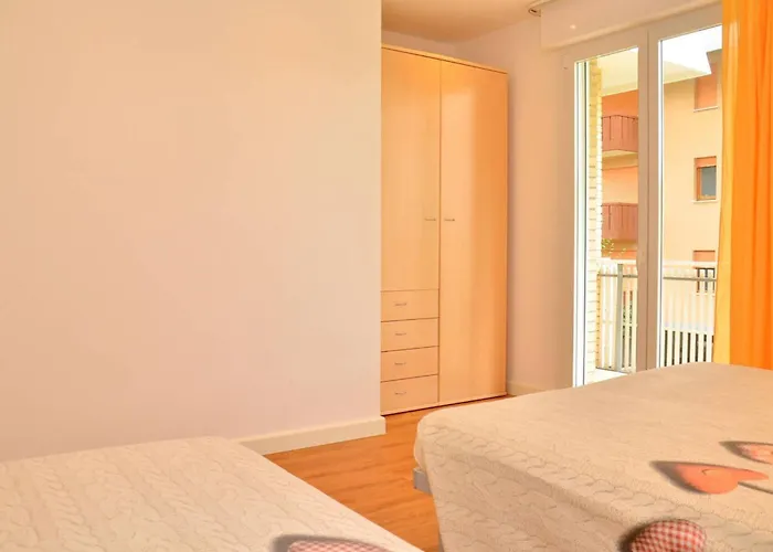 Elegant Near The Beach-beahost Villa Bibione