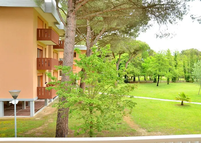 Elegant Near The Beach-beahost Villa